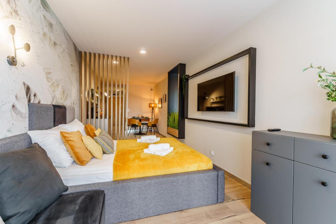 Perlowa Przystan Rent - Classic Gold & Silver Apartment Колобжег Екстериор снимка