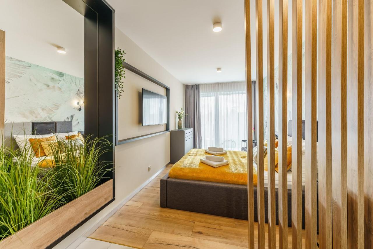 Perlowa Przystan Rent - Classic Gold & Silver Apartment Колобжег Екстериор снимка